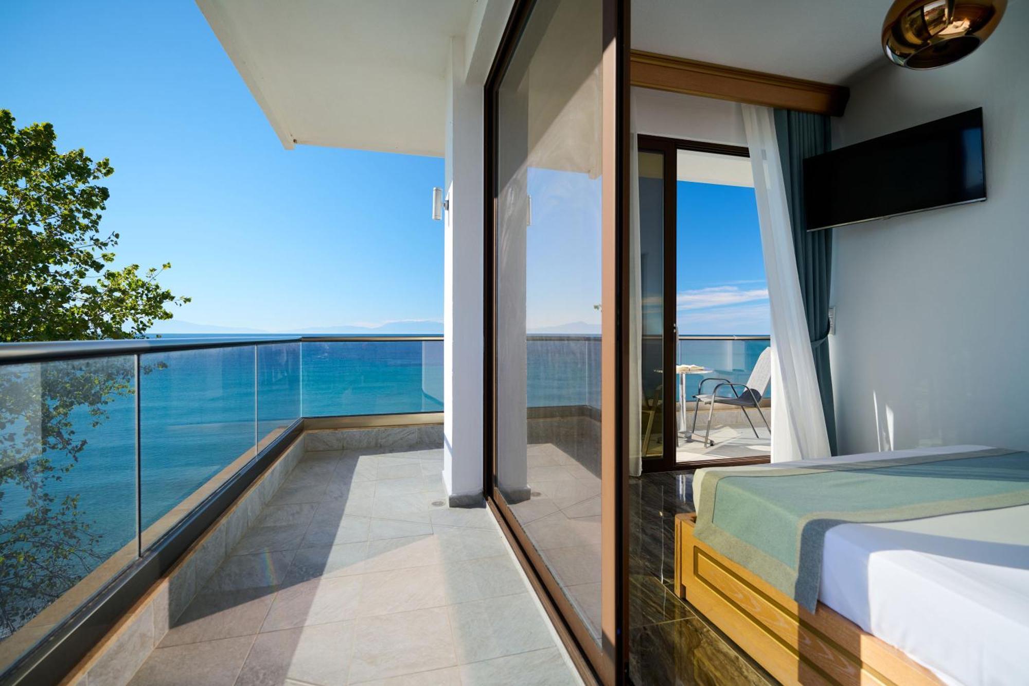 Evlogia Hotel Seafront And Anex By Greek Pride Fourka Luaran gambar