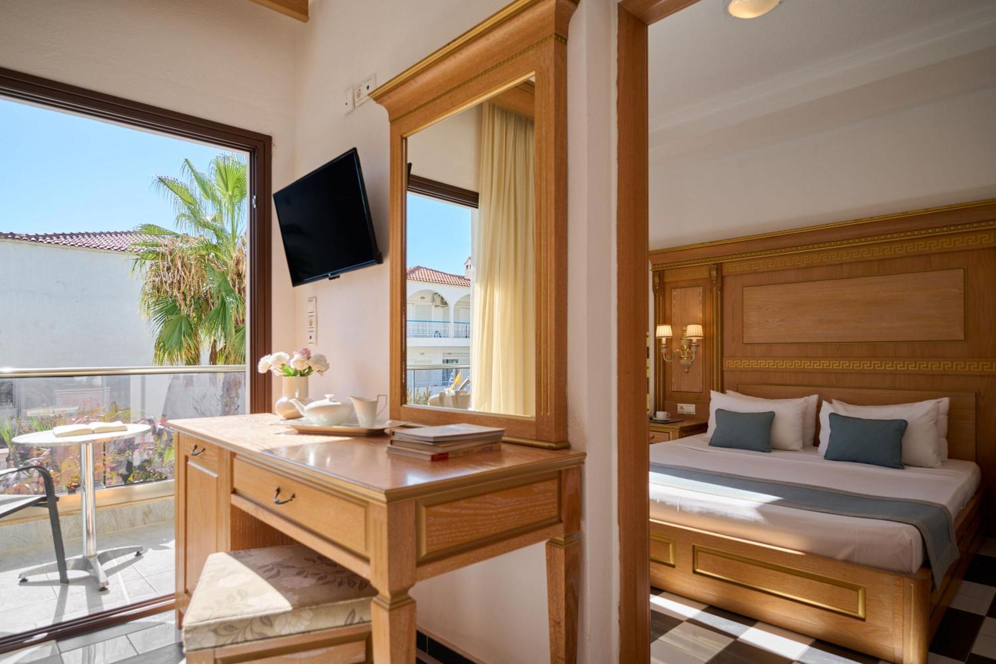 Evlogia Hotel Seafront And Anex By Greek Pride Fourka Luaran gambar